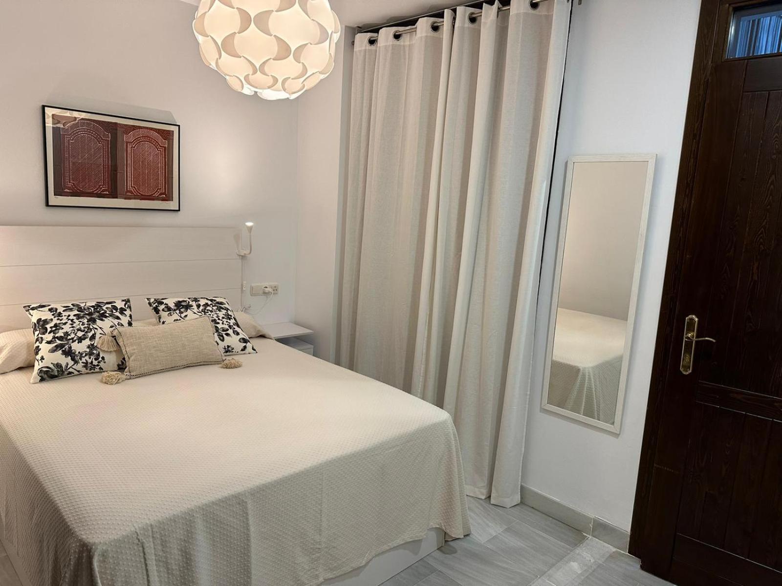 Casa De Eugenia Lejlighed Málaga Eksteriør billede